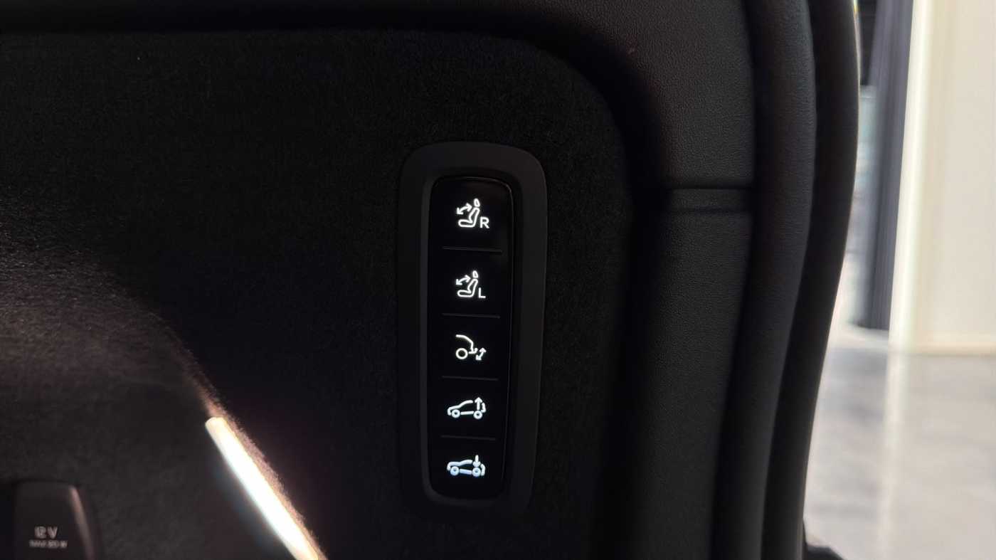 Volvo EX90