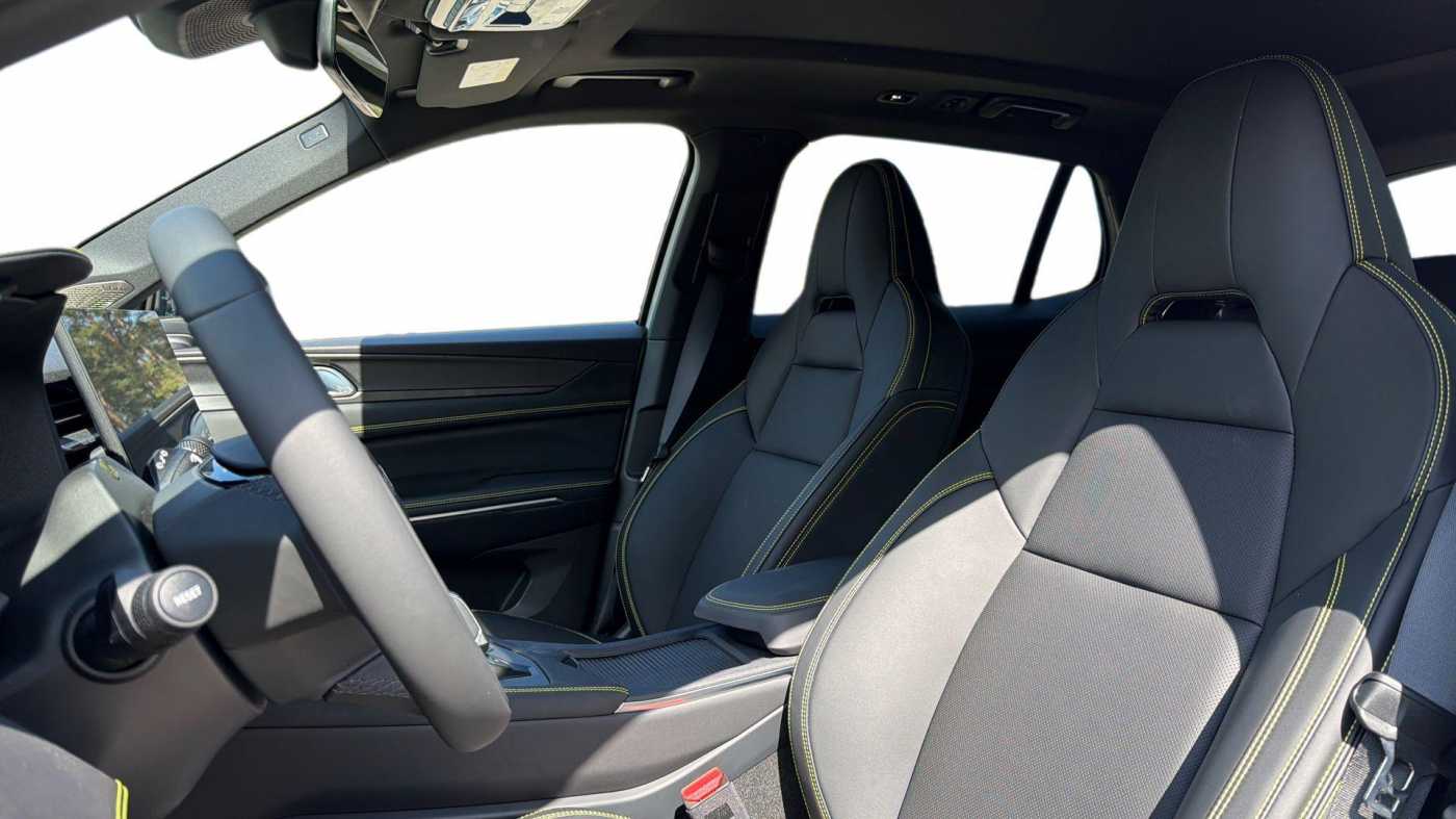 Lynk & Co 01 PHEV - 2025