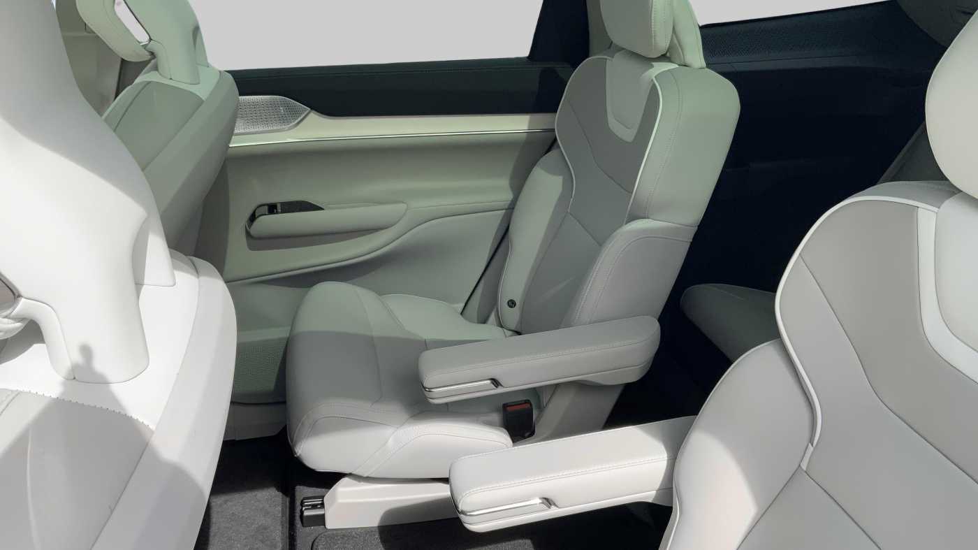 Volvo EX90