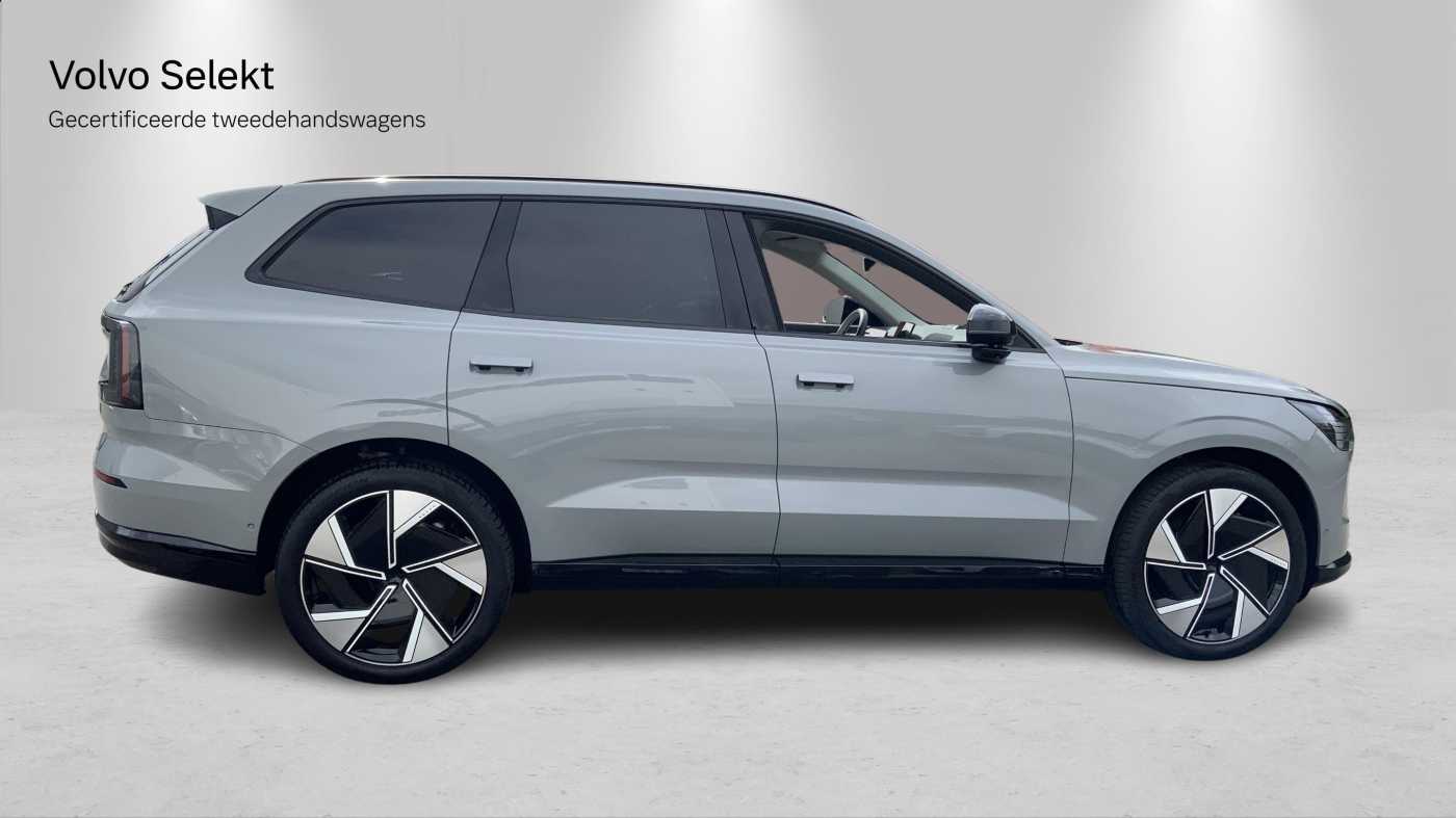 Volvo EX90