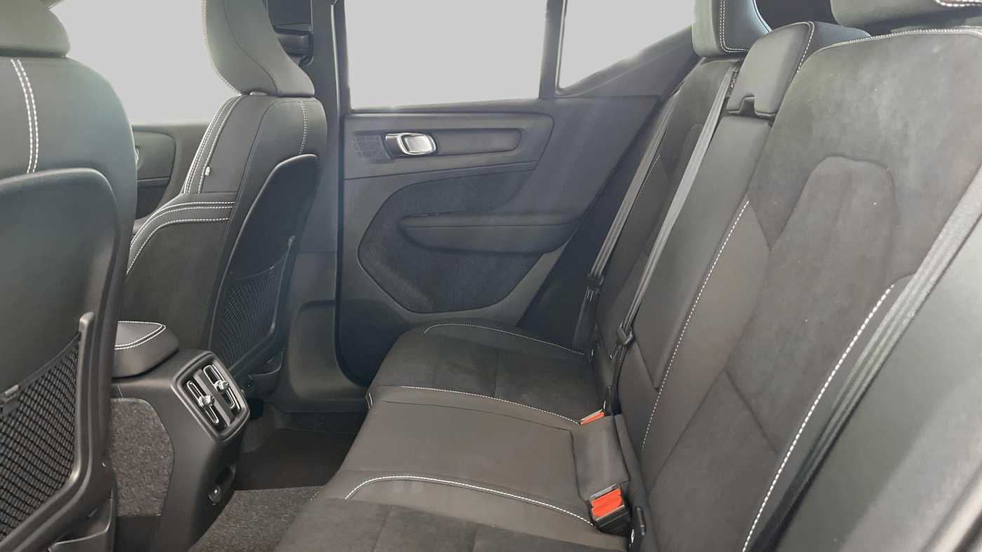 Volvo EX40