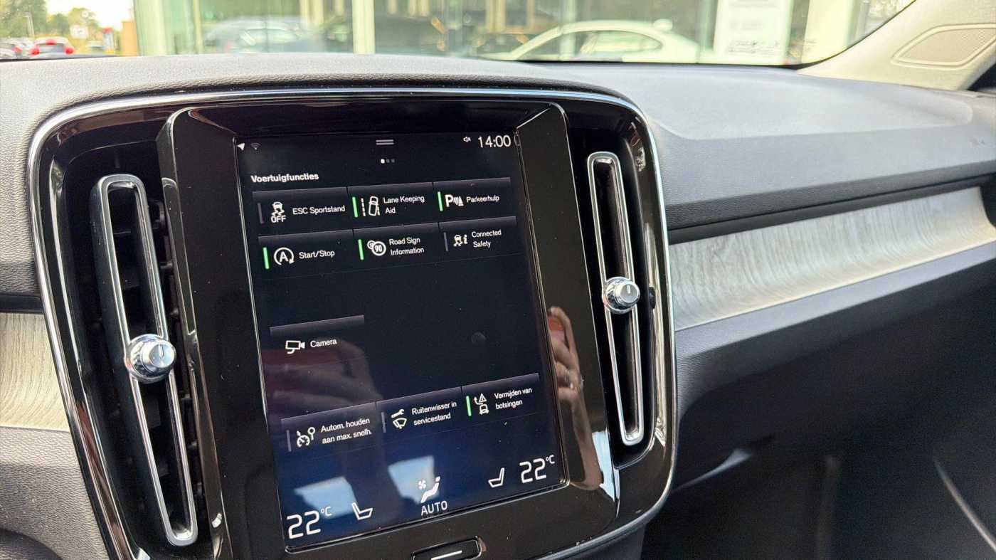 Volvo XC40