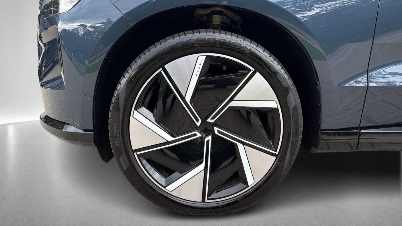 Volvo EX90